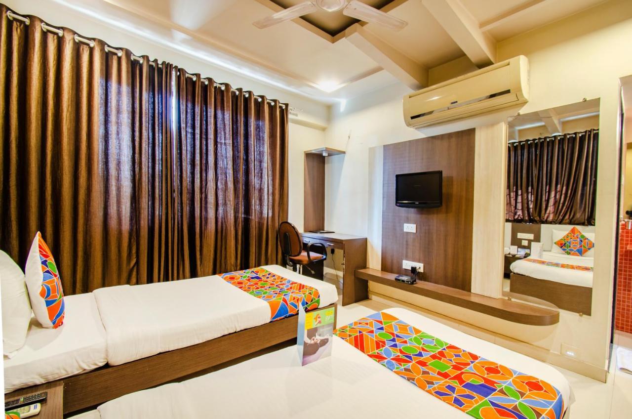 Vista Rooms At Sanket Inn Pimpri-Chinchwad Exterior photo